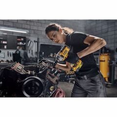 Dewalt DCF891P2T-QW 18V 5.0Ah Kömürsüz Somun Sıkma