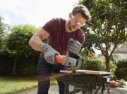Black+Decker BEG010-QS 710W 115 MM Avuç Taşlama Makinesi