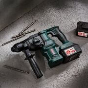 KLPRO KLPM18BH-50 18V 5.0 Ah Çift Akülü 2.8 J SDS-Plus Kırıcı/Delici
