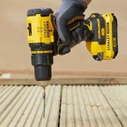 Stanley SBD710C2K 18V 1,5 Ah Kömürsüz Şarjlı Matkap